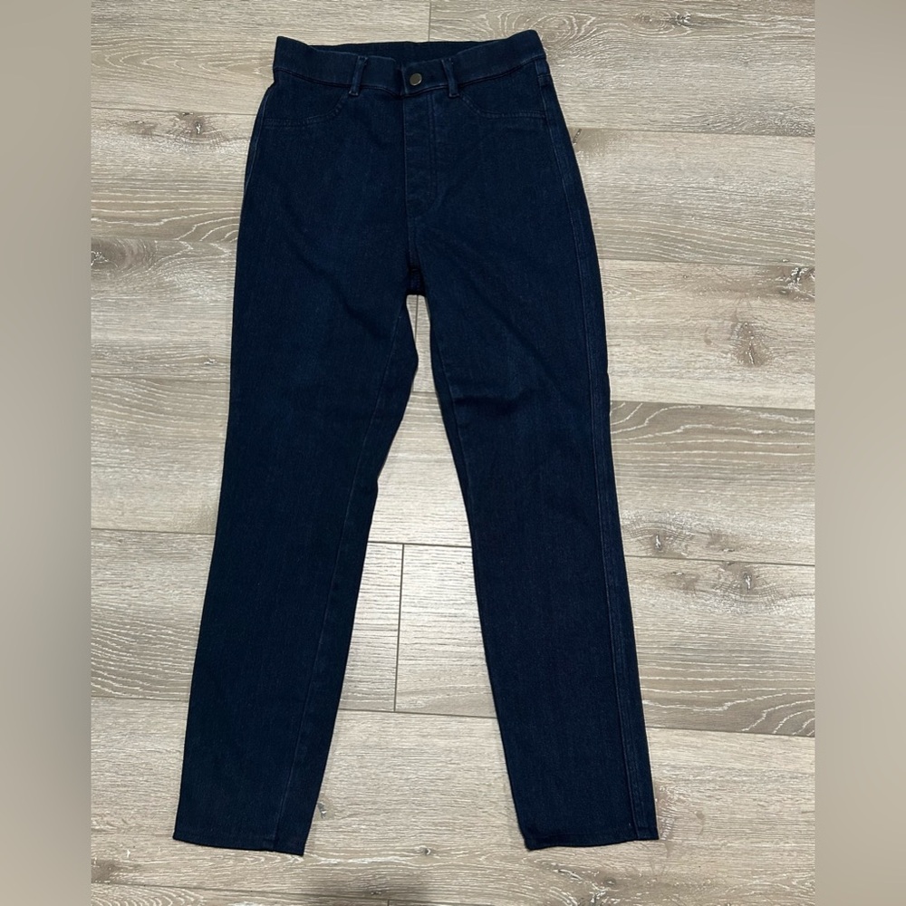 Uniqlo Navy Heattech Pants